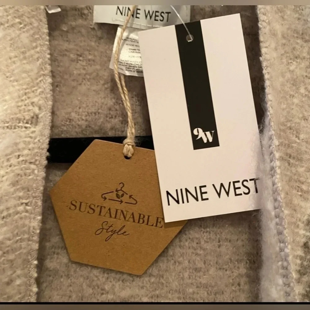 New Nine West Poncho Sweater. OS. NWT. (G)​​​​​​